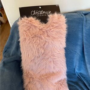 Pink Faux Fur Christmas Tree Skirt